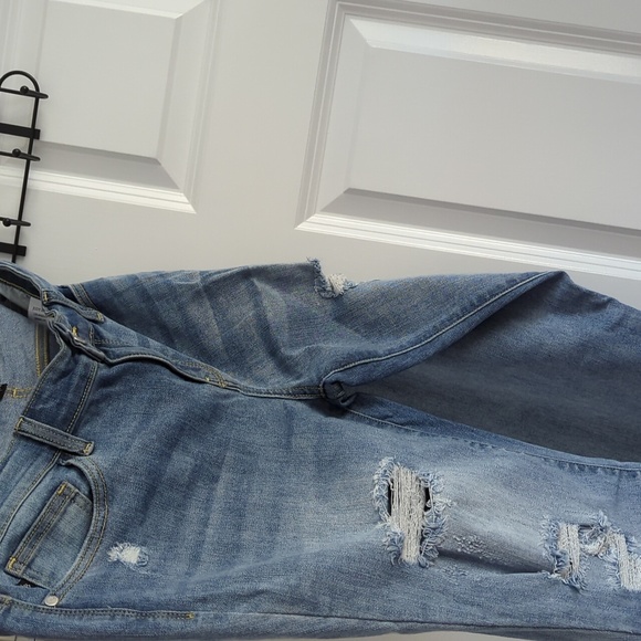 Judy Blue Jeans - Picture 5 of 5